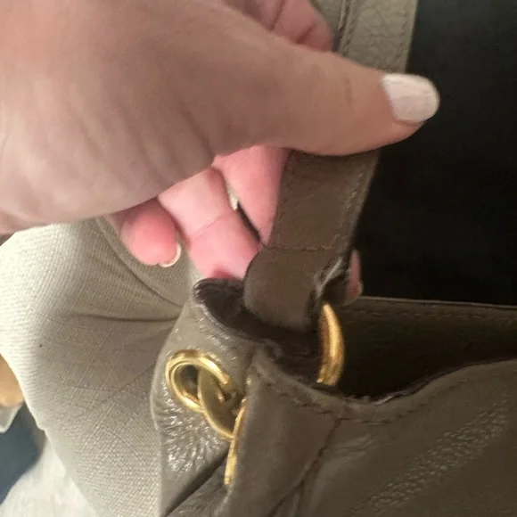 Marc Jacob’s Brown Leather Cross Body - Picture 3 of 12